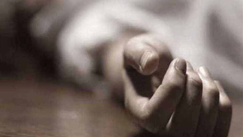 انتحار شاب لمروره