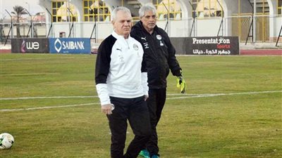 كيف يفكر أجيري قبل إعلان القائمة النهائية لأمم إفريقيا؟