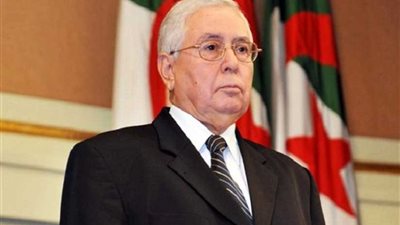 أحزاب جزائرية ترحب بدعوة الرئيس المؤقت للحوار الوطني للخروج من الأزمة الحالية