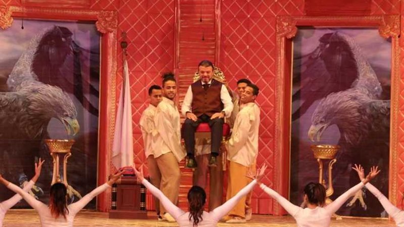 يعيش أهل بلدي  ينير