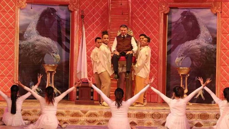 عرض يعيش أهل بلدي