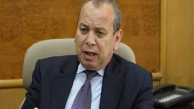 محافظ كفرالشيخ يكرم