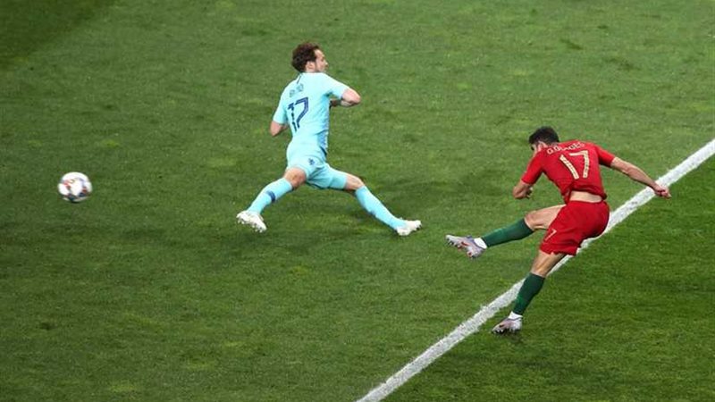 البرتغال يتقدم على