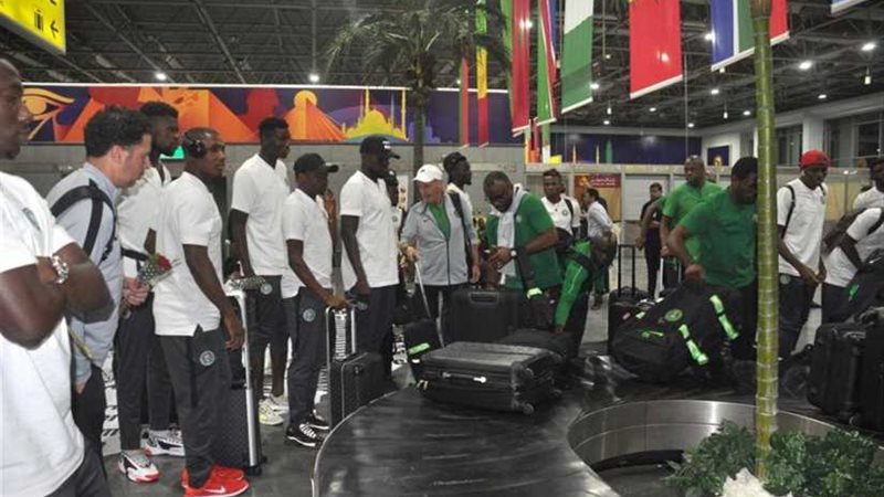 وصول منتخبي نيجيريا
