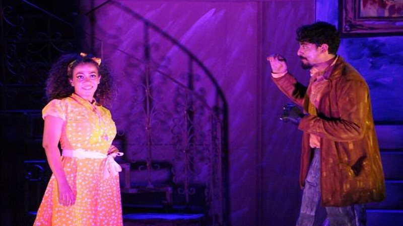 مصطفى خاطر يشيد بـ