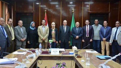 محافظ الدقهلية: القيادة السياسية تولي تمكين الشباب اهتمامًا واسعًا