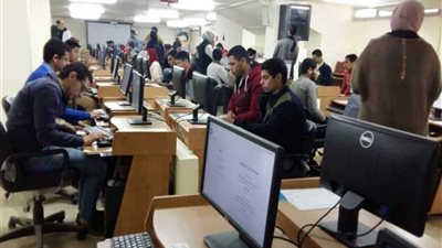 جامعة المنصورة تجري ١٣٥ امتحانًا إلكترونيًا للطلاب