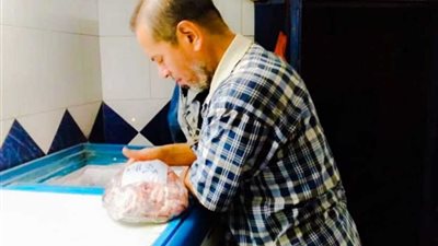 إعدام أغذية فاسدة خلال حملة بحي غرب المنصورة