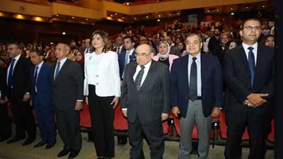 بحضور وزيرة الهجرة.. تكريم إسعاد يونس وعمرو الليثي في احتفالية الأكاديمية العربية