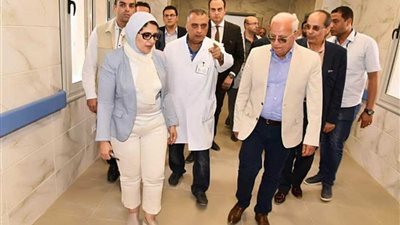 وزيرة الصحة تتفقد تجهيزات مستشفيي 