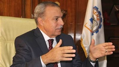 محافظ قنا: توريد 170 ألفا و849 طن قمح لصوامع وشوّن المحافظة منذ بدء الموسم