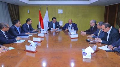 وزيرا النقل والتعليم العالي يبحثان آخر المستجدات الخاصة بإنشاء المعهد الفني لتكنولوجيا السكك الحديدية