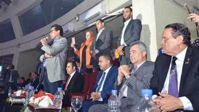 وفد البرلمان يختتم أول أيام جولته التفقدية لملاعب 