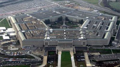 البنتاجون : اجتماع عسكري لبحث تطورات الأوضاع في خليج عمان