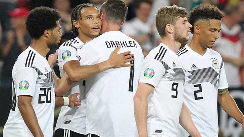 منتخب ألمانيا يفوز