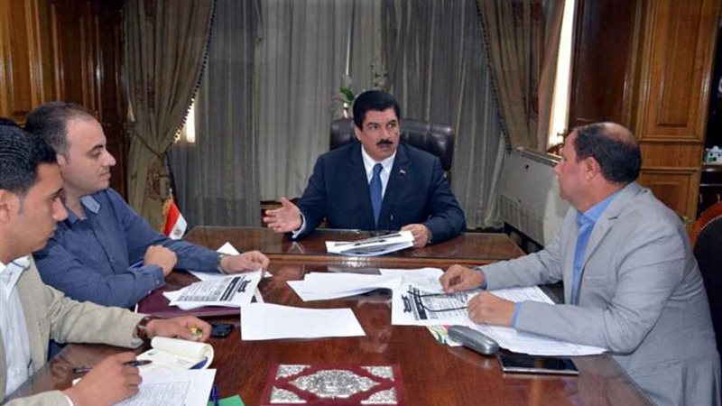 محافظ القليوبية يبحث