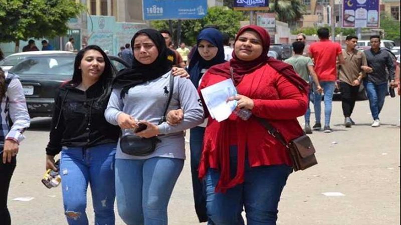 تباين آراء طلاب الثانوية