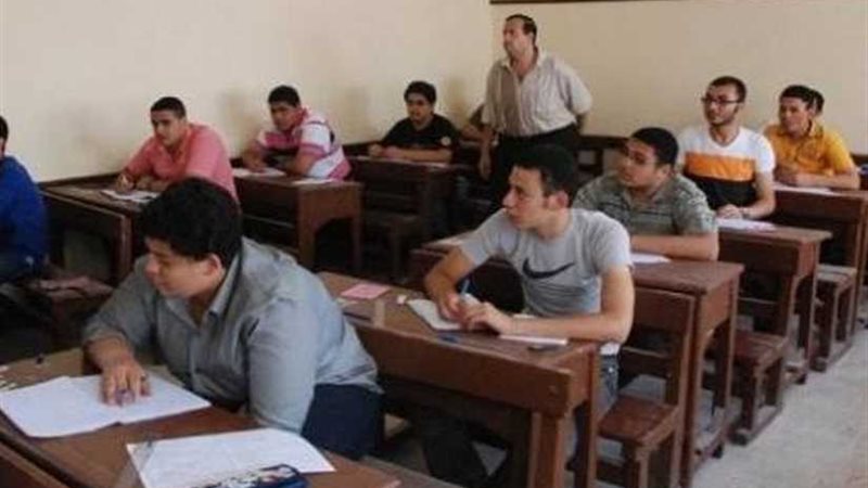 التعليم: 620 ألفا