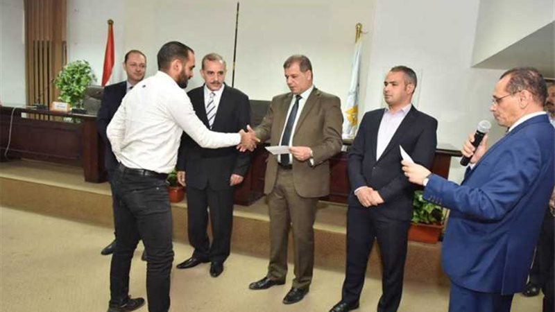 محافظ أسيوط يعلن