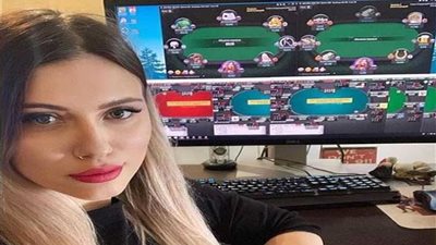 الكهرباء تصعق لاعبة البوكر الأكثر جاذبية.. (صور)