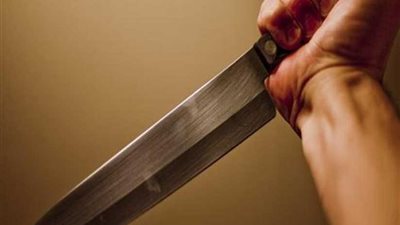 زوج يذبح زوجته وعشيقها يقفز من الطابق الرابع