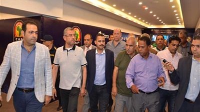 وفد البرلمان يصل لآخر محطات جولته بملاعب أمم إفريقيا 2019