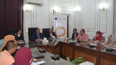 المنيا تستضيف جلسة حوارية حول حلول وتحديات الزيادة السكانية