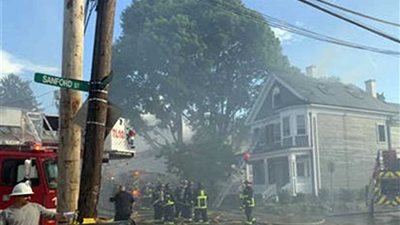 اندلاع حريق هائل فى مدينة بوسطن بالولايات المتحدة