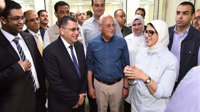 وزيرة الصحة تتفقد خطط تشغيل مستشفيات التأمين الصحي الجديد