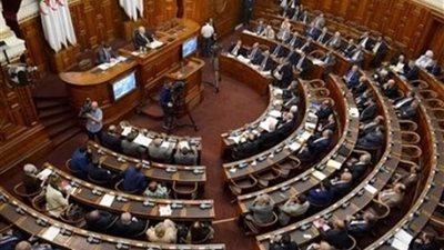 البرلمان الجزائري يبدأ إجراءات رفع الحصانة عن نائب متهم بالفساد