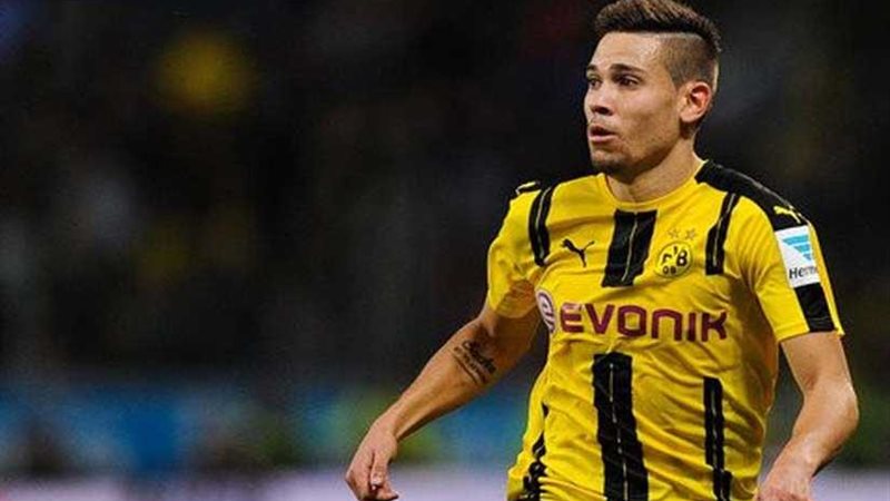 برشلونة يرغب في التعاقد