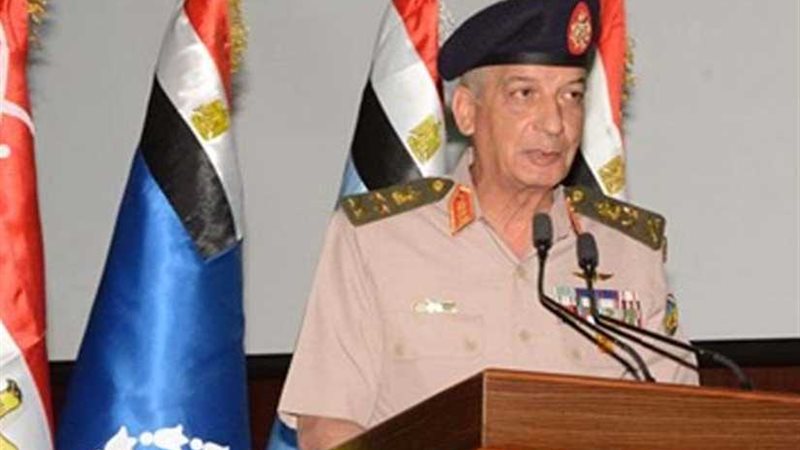 وزير الدفاع يشهد