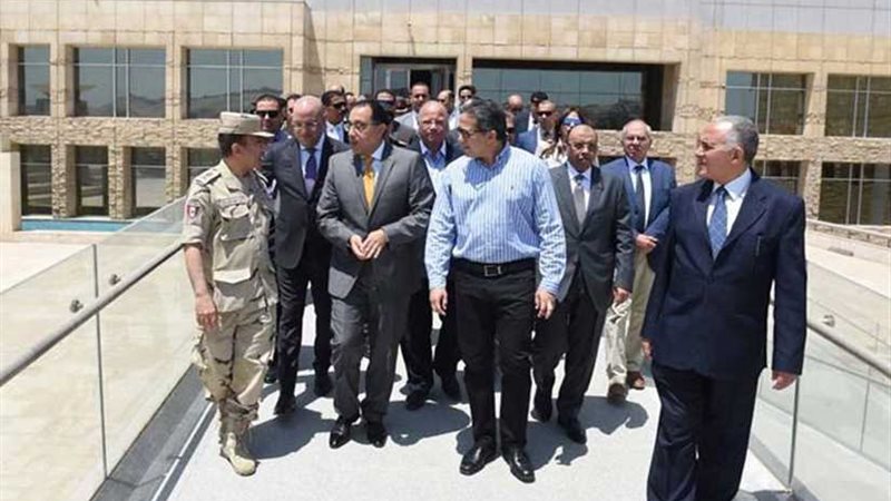 رئيس الوزراء يتفقد