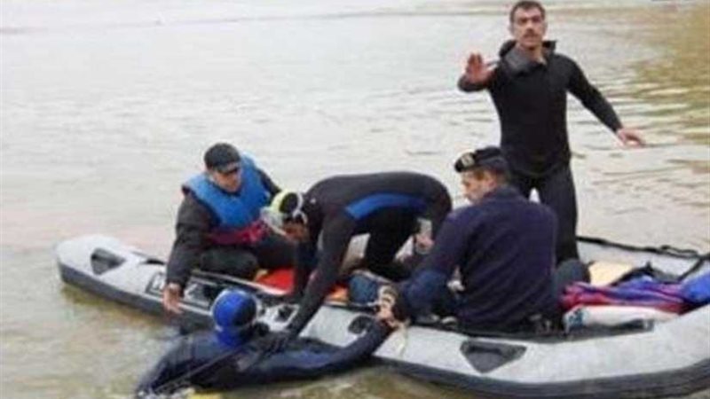 العثور على جثتين