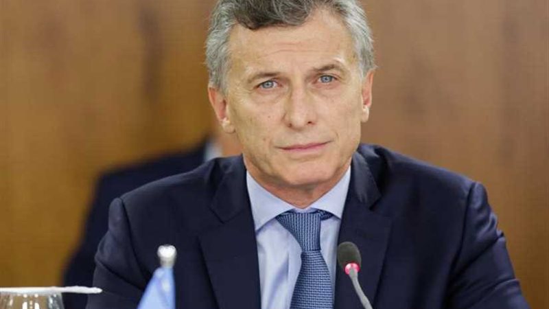 رئيس الأرجنتين يتعهد