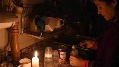 عودة الكهرباء للأرجنتين وأوروجواي بعد انقطاع شامل