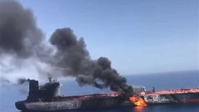 خبير روسي يشير بإصبع الاتهام إلى إسرائيل في حادثة ناقلتي النفط