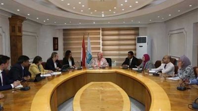 وزيرة البيئة تناقش إدارة المخلفات الصلبة مع وفد البنك الدولي