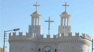 محافظ أسيوط يوجه بتوفير كل الدعم لاحتفالات الدير المحرق