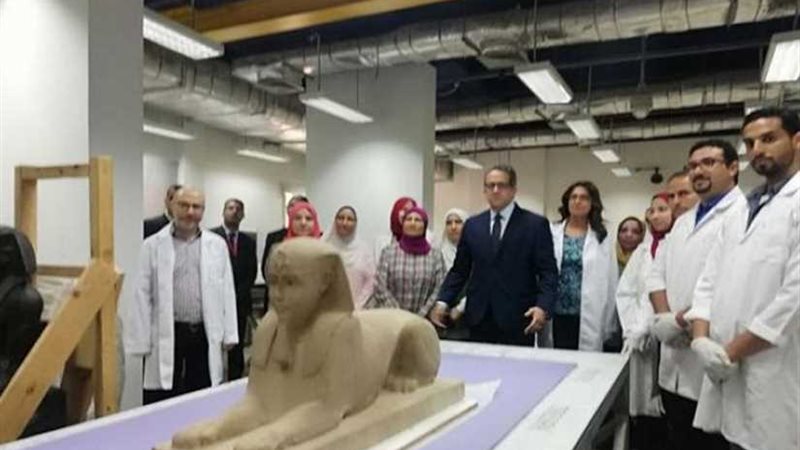 وزير الآثار يتفقد