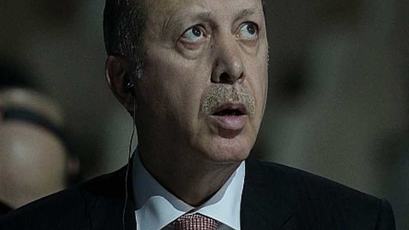 أردوغان يضع جنرالاته
