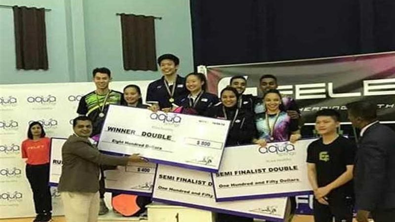 فضية وبرونزية للريشة