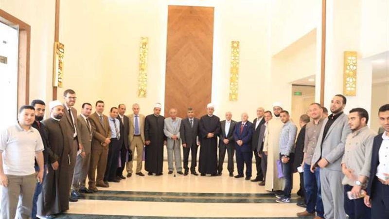 تكريم الفائزين في