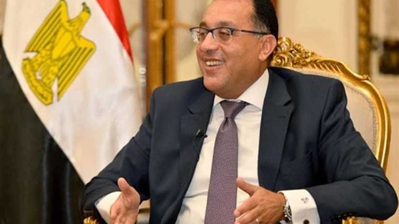 رئيس الوزراء يشهد