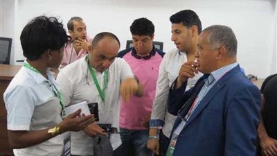 مسئول بالكاف يتفقد المركز الإعلامي لاستاد الإسماعيلية