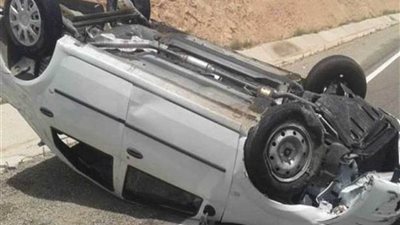 إصابة 5 أشخاص إثر انقلاب سيارة بالطريق الصحراوى بالبحيرة