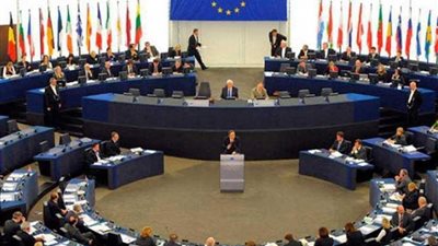 قمة الاتحاد الأوروبي تمدد العقوبات الاقتصادية ضد روسيا لمدة ستة أشهر