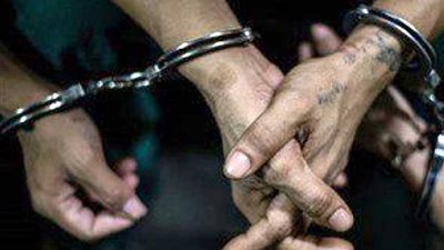 ضبط مزارعين عرضا رشوة على موظف لتزوير حيازات زراعية بالبداري