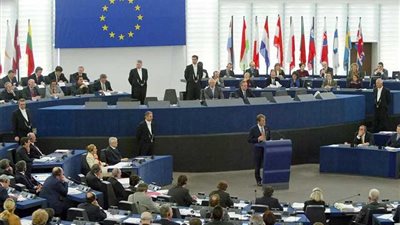 الاتحاد الأوروبي يتضامن مع قبرص ضد أنشطة تركيا 