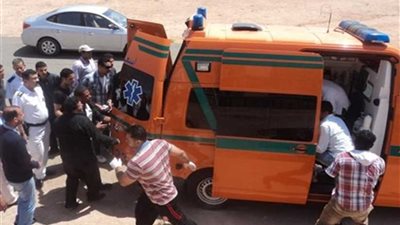 إصابة شخصين إثر انقلاب دراجة بخارية بالطريق الزراعي في البحيرة